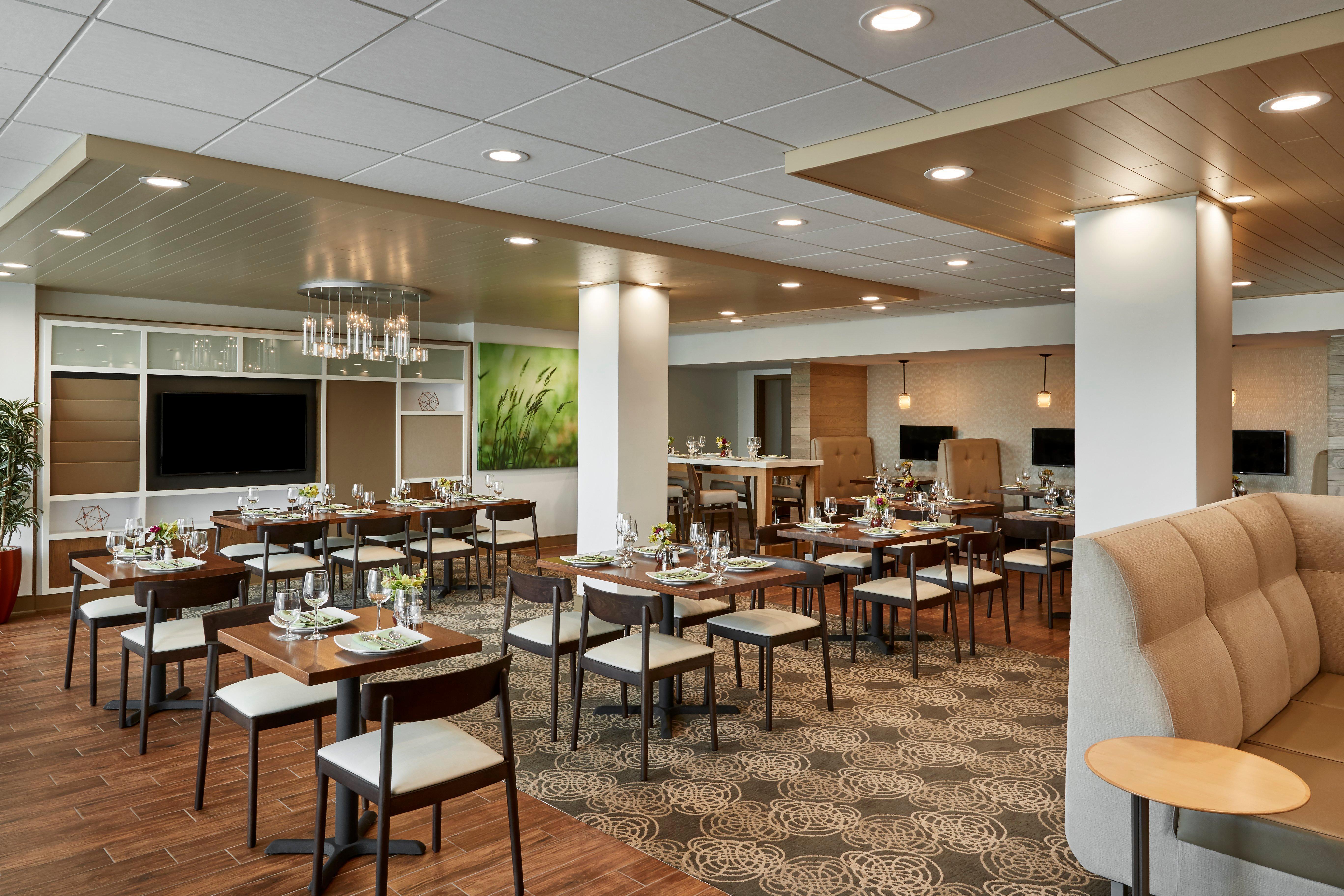 Holiday Inn Alexandria At Carlyle By Ihg Esterno foto