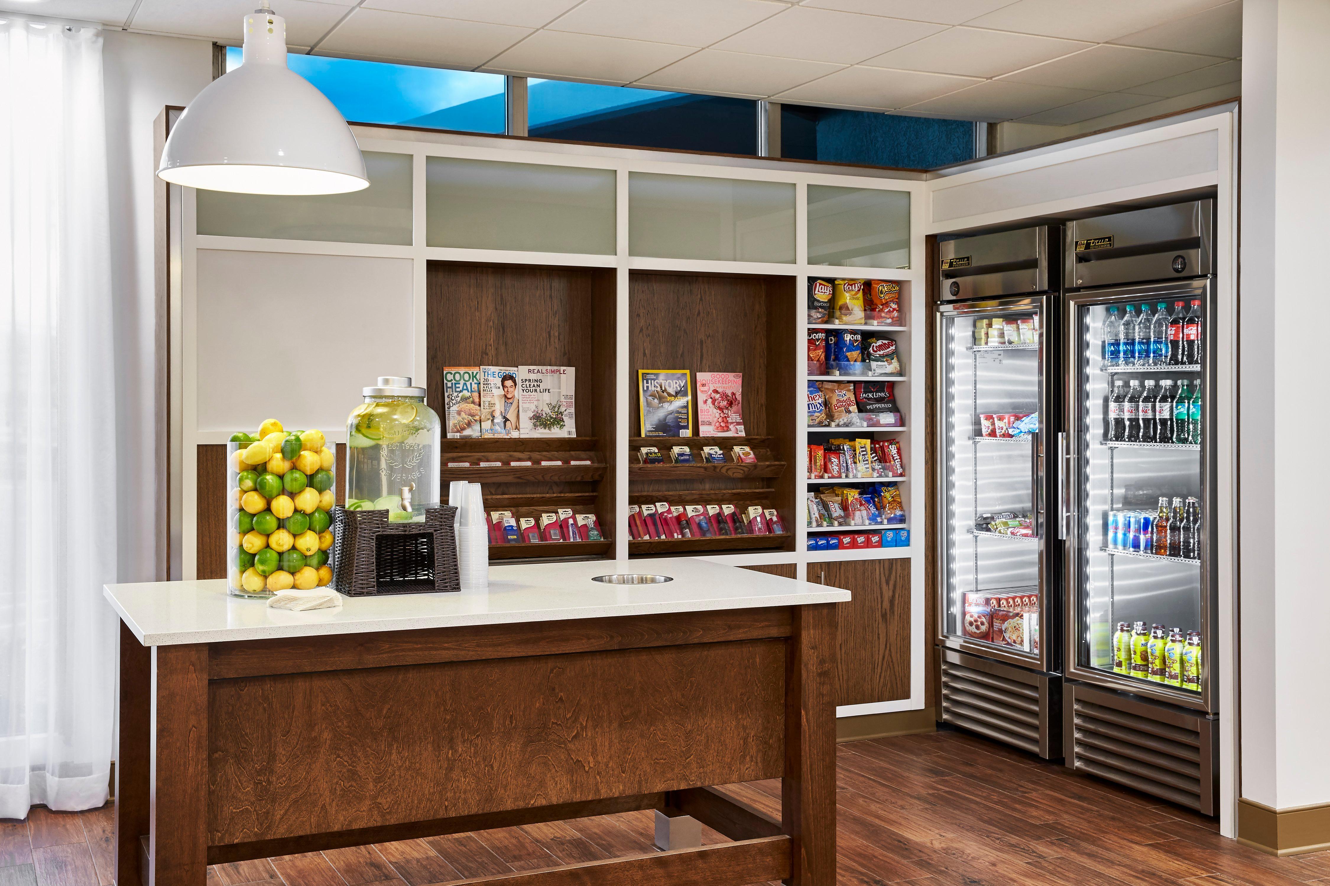 Holiday Inn Alexandria At Carlyle By Ihg Esterno foto