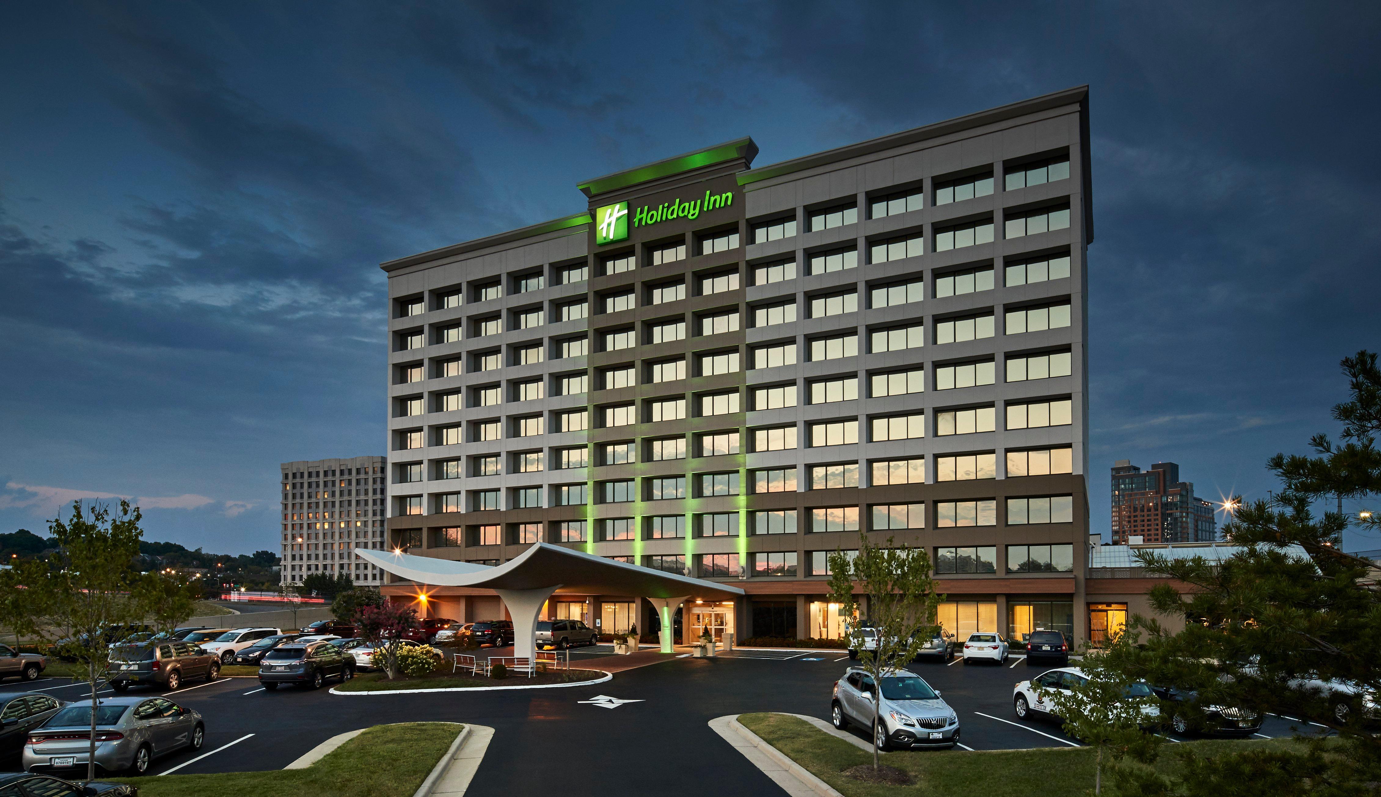 Holiday Inn Alexandria At Carlyle By Ihg Esterno foto