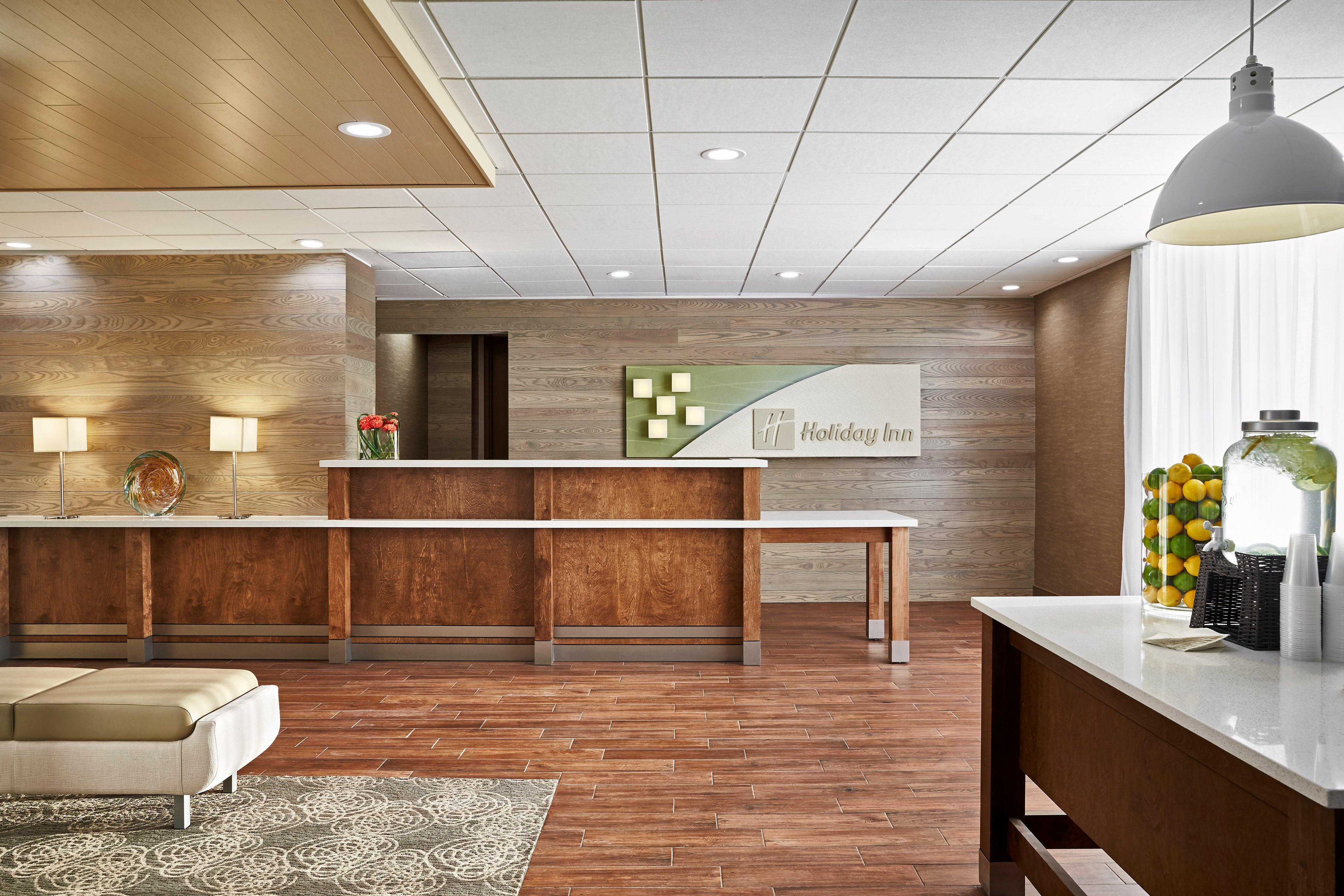 Holiday Inn Alexandria At Carlyle By Ihg Esterno foto