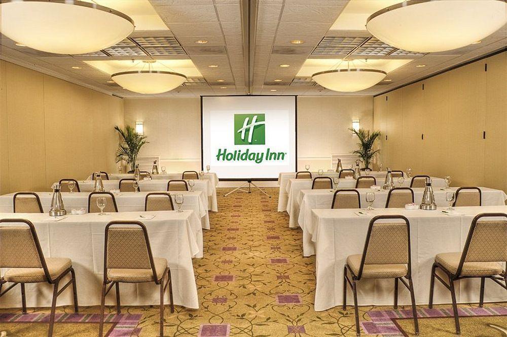 Holiday Inn Alexandria At Carlyle By Ihg Esterno foto